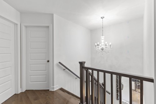 Passageway - 333 Rue Claude-Léveillée, Vaudreuil-Dorion, QC - Indoor Photo Showing Other Room