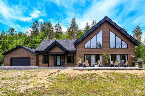 11 Rue du Kayak  Saint-Côme, QC J0K 2B0