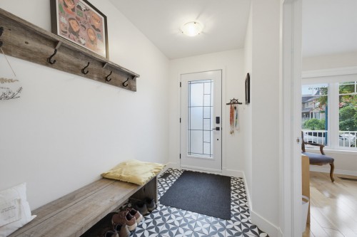 Hall d'entrée/Vestibule - 314 Av. De L'Étang, Mascouche, QC - Indoor Photo Showing Other Room