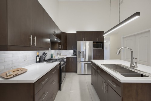 Cuisine - 314 Av. De L'Étang, Mascouche, QC - Indoor Photo Showing Kitchen With Double Sink With Upgraded Kitchen