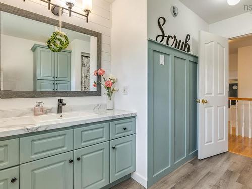 10 Brookside Avenue, Lantz, NS - Indoor Photo Showing Bathroom