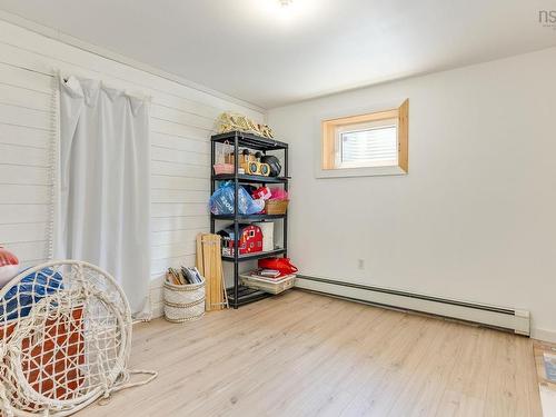 10 Brookside Avenue, Lantz, NS - Indoor Photo Showing Other Room