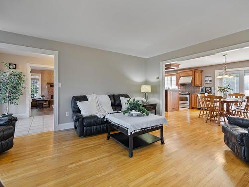 138 Cathy Drive, Cornwall, PE - Indoor Photo Showing Living Room