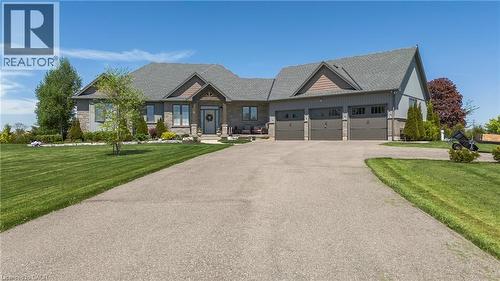 6 MACNEIL Court  Brantford, ON N3S 0G3
