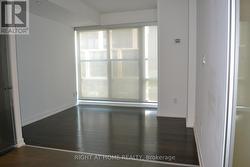 207 - 170 FORT YORK BOULEVARD Toronto, ON M5V 0E6