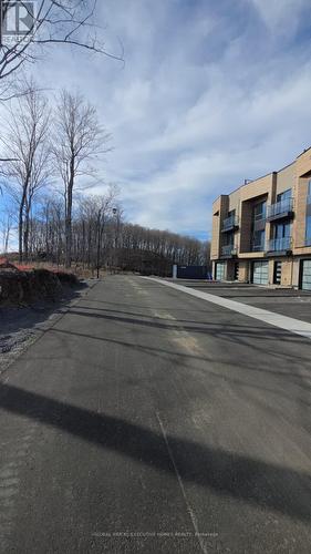 2 - 22 CHAU HA CIRCLE , Huntsville, Ontario P1H 0K3 2