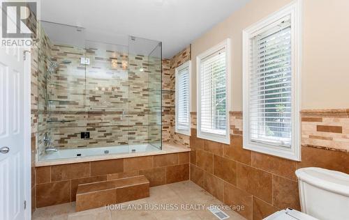 1755 Birchwood Drive, Mississauga, ON - Indoor Photo Showing Bathroom