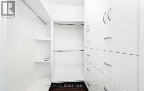 1755 Birchwood Drive, Mississauga, ON - Indoor With Storage