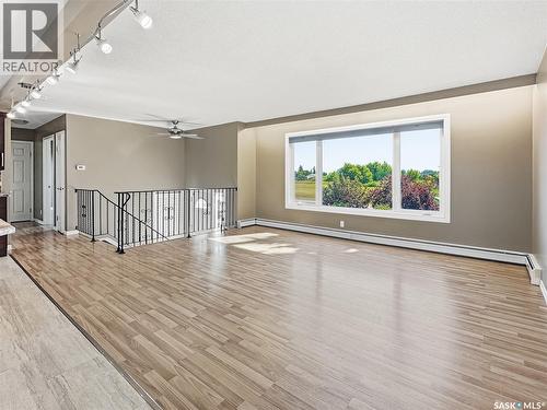 609 Railway Avenue, Balcarres, SK - Indoor Photo Showing Other Room