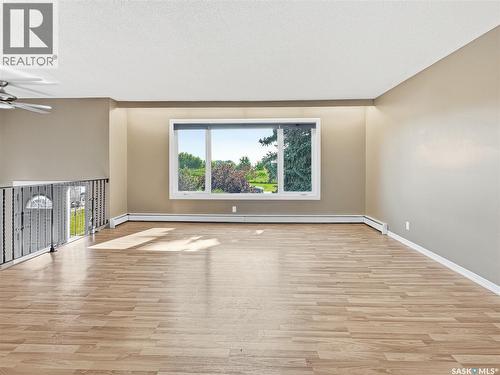 609 Railway Avenue, Balcarres, SK - Indoor Photo Showing Other Room