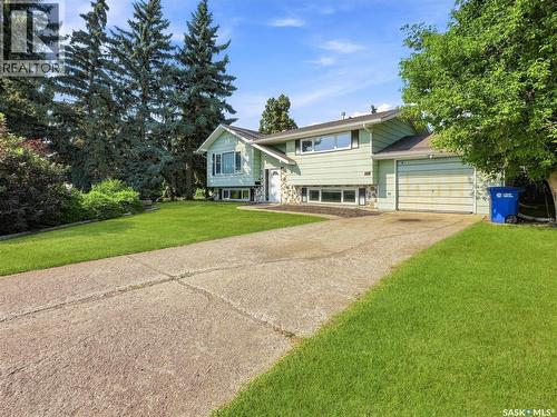 609 Railway Avenue, Balcarres, SK - Outdoor