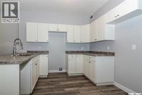 407 Boykowich Street, Saskatoon, SK - Indoor Photo Showing Kitchen