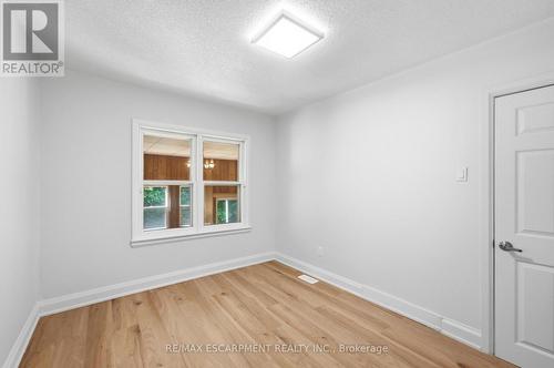 22 David Avenue, Hamilton, ON - Indoor Photo Showing Other Room