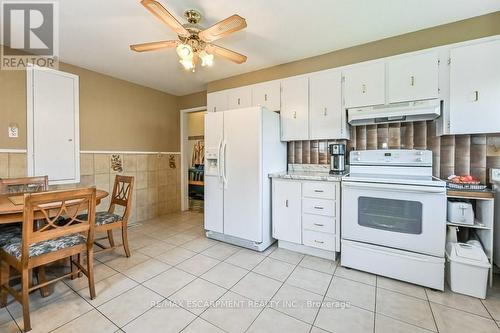 641 Limeridge Road E, Hamilton, ON - Indoor Photo Showing Kitchen