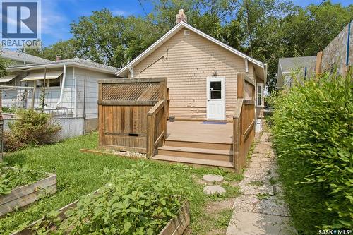 3621 Dewdney Avenue, Regina, SK - Outdoor