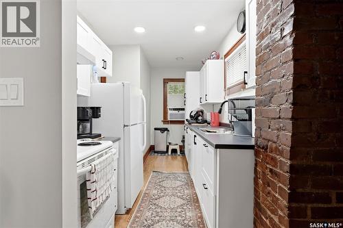 1555 Retallack Street, Regina, SK - Indoor Photo Showing Kitchen
