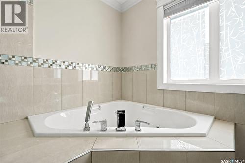 3325 Green Brook Road, Regina, SK - Indoor Photo Showing Bathroom