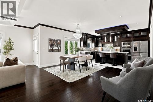 3325 Green Brook Road, Regina, SK - Indoor Photo Showing Living Room