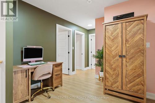 Large 2nd floor hall - 76 Styles Drive, St. Thomas, ON - Indoor Photo Showing Office