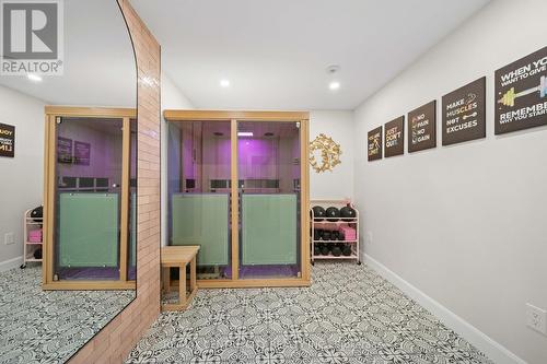 Separate room off bathroom - 76 Styles Drive, St. Thomas, ON - Indoor Photo Showing Other Room