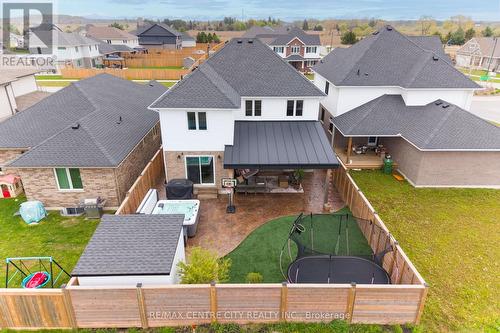 Perfectly styled backyard - 76 Styles Drive, St. Thomas, ON - Outdoor