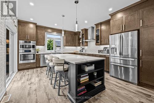 441 Bruges Street, Russell, ON - Indoor Photo Showing Kitchen With Upgraded Kitchen