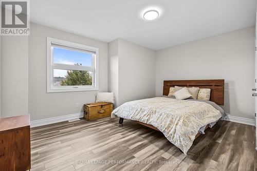 441 Bruges Street, Russell, ON - Indoor Photo Showing Bedroom