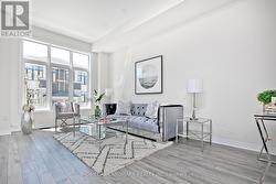 33 KAHSHE LANE Richmond Hill, ON L4S 0N7
