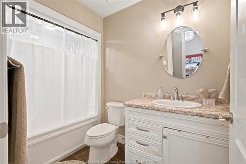 6 Joaney Lane, Cottam, ON - Indoor Photo Showing Bathroom