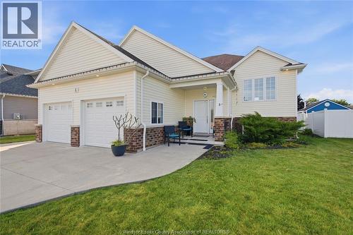 6 Joaney Lane, Cottam, ON - Outdoor