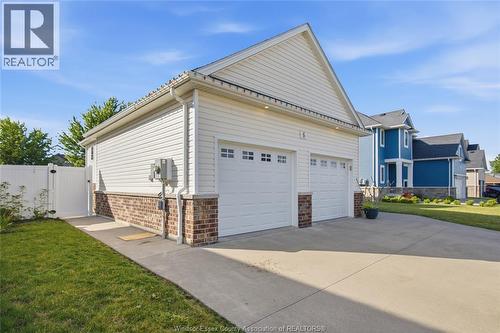 6 Joaney Lane, Cottam, ON - Outdoor