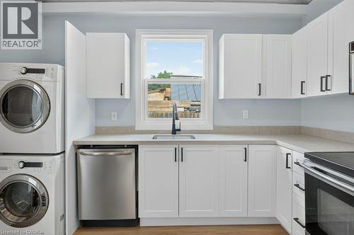 149 Lottridge Street, Hamilton, ON - Indoor Photo Showing Laundry Room