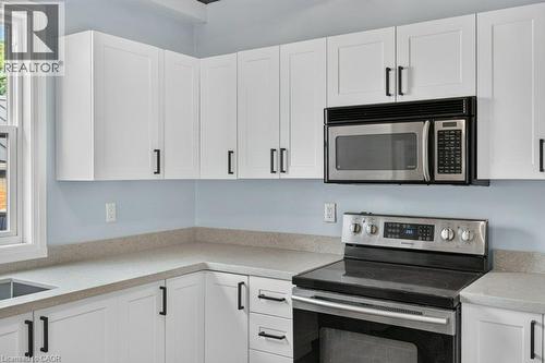 149 Lottridge Street, Hamilton, ON - Indoor Photo Showing Kitchen