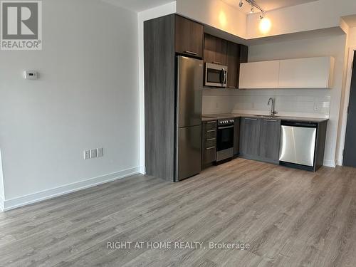403 - 25 NEIGHBOURHOOD LANE , Toronto, Ontario M8Y 0C4 3