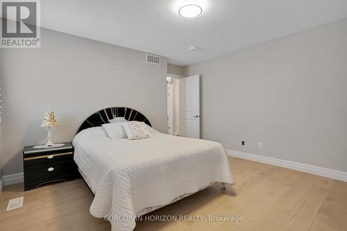 305 Blair Creek Drive, Kitchener, ON - Indoor Photo Showing Bedroom