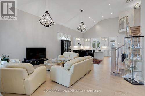 305 Blair Creek Drive, Kitchener, ON - Indoor Photo Showing Living Room