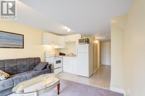 Bsmt - 97 Maple Ridge Crescent, Markham, ON - Indoor Photo Showing Kitchen