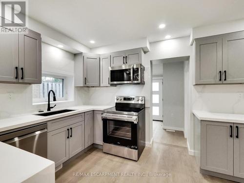 67 Cope Street, Hamilton, ON - Indoor Photo Showing Kitchen With Stainless Steel Kitchen With Upgraded Kitchen