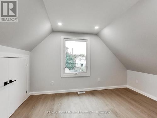 67 Cope Street, Hamilton, ON - Indoor Photo Showing Other Room