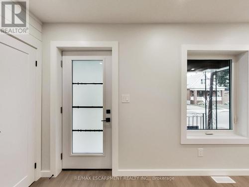 67 Cope Street, Hamilton, ON - Indoor Photo Showing Other Room