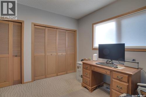 407 Chitek Crescent, Saskatoon, SK - Indoor Photo Showing Office