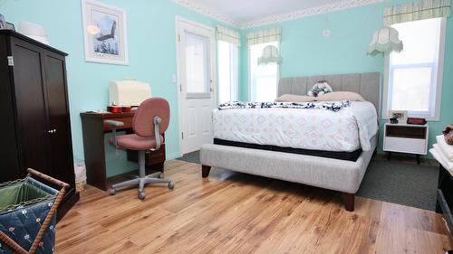 66-6400 Spencer Road, Kelowna, BC - Indoor Photo Showing Bedroom