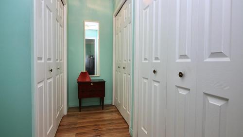 66-6400 Spencer Road, Kelowna, BC - Indoor Photo Showing Other Room