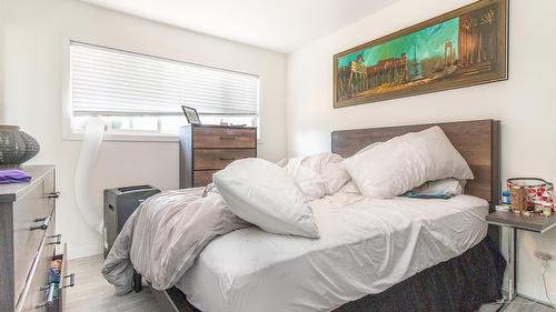 700 Matt Road, Kelowna, BC - Indoor Photo Showing Other Room