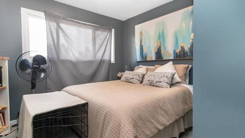 700 Matt Road, Kelowna, BC - Indoor Photo Showing Bedroom