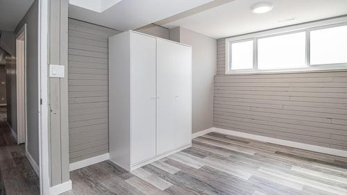 700 Matt Road, Kelowna, BC - Indoor Photo Showing Other Room