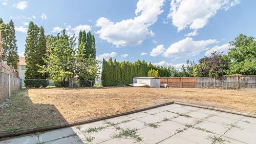 700 Matt Road, Kelowna, BC - Outdoor