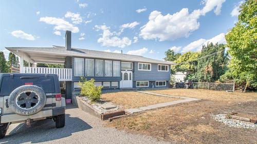 700 Matt Road, Kelowna, BC - Outdoor
