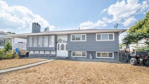 700 Matt Road, Kelowna, BC - Outdoor