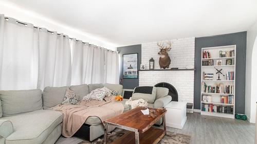 700 Matt Road, Kelowna, BC - Indoor